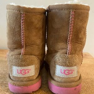 UGG size 8 Toddler Chestnut with Pink Soles